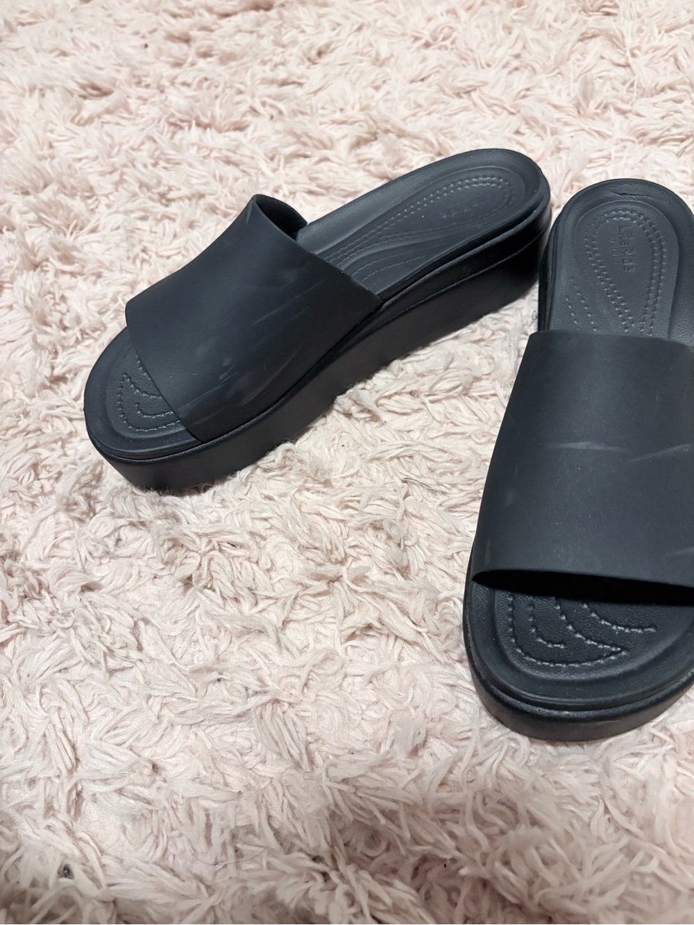 Crocs Brooklyn Slide Wedge Sandal - Picture 6 of 8